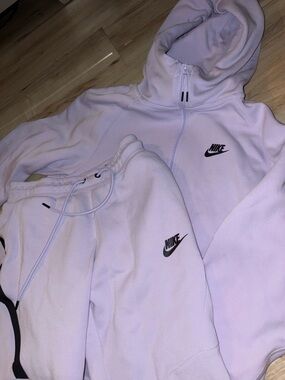 Nike Lavender Zip Hoodie and Sweatpants Set